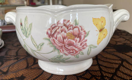 Butterfly Meadow 3 Quart Round Casserole No Lid