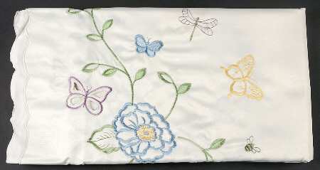 Butterfly Meadow 60" X 84" Oblong Tablecloth