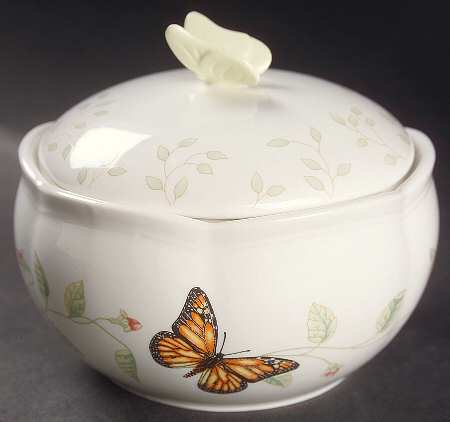 Butterfly Meadow Round Box & Lid