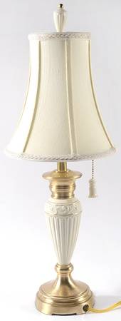 Butler's Pantry 20" Electric Lamp & Shade