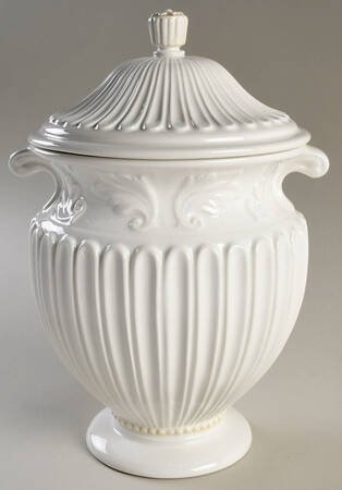 Butler's Pantry Medium Canister & Lid