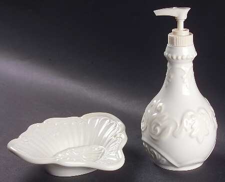 Butler's Pantry Soap Dispenser and Sponge Set (Sodi and Soph)