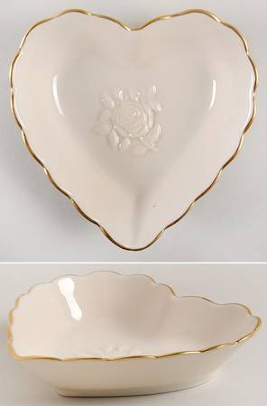Rosebud Collection Heart Shaped Dish