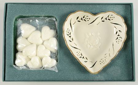 Rosebud Collection (Boxed Set) Heart Shaped Dish W/Hand Soaps