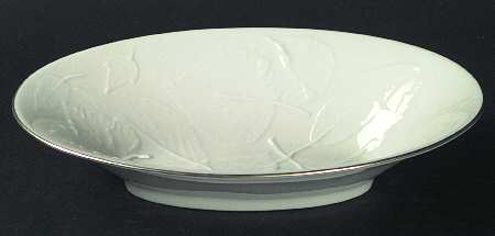 Pressed Leaves Collection 9" Leaf Dish