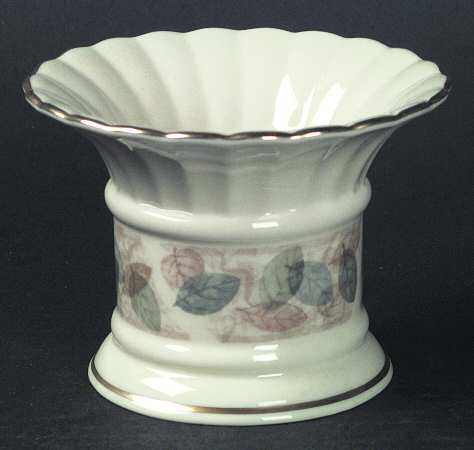 Drifting Leaves Collection Pillar Candleholder