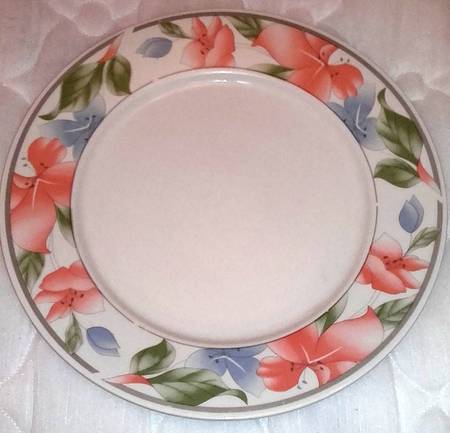 Laura by Lynn's China