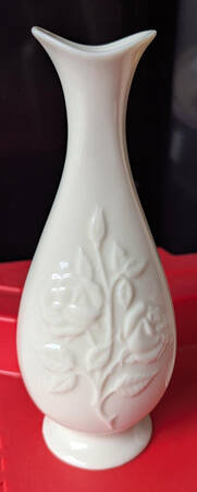 Sharon Collection 7" Bud Vase
