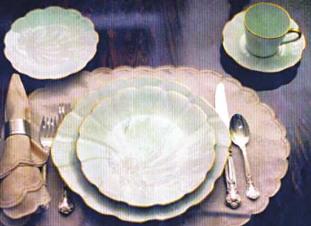 LEL8 Flat Cup & Saucer Set