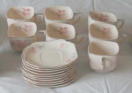 Bel Clare Footed Cup & Saucer Set