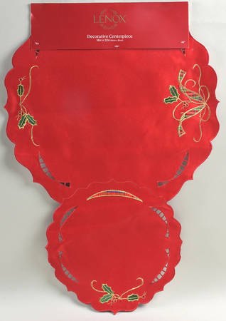 Holiday Nouveau Gold 16" X 32" Cloth Centerpiece Runner