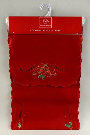 Holiday Nouveau Gold 14" X 70" Cloth Table Runner