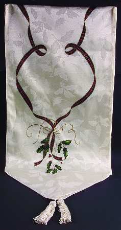 Holiday Nouveau Gold 14" X 108" Cloth Table Runner