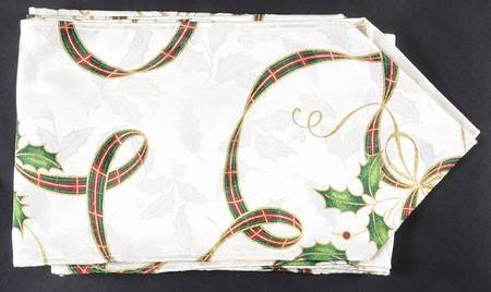 Holiday Nouveau Gold 9" X 112" Cloth Table Runner