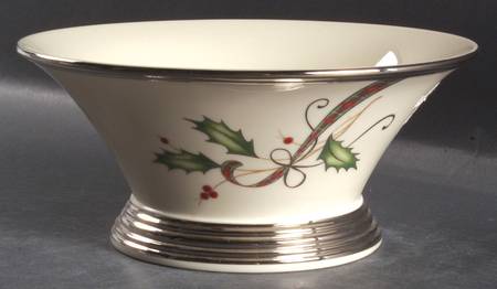 Holiday Nouveau Platinum Cream 8" Round Vegetable Bowl