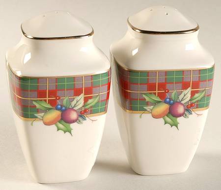 Holiday Tartan Salt & Pepper Set