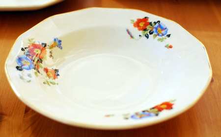 LIA33 Rim Fruit/Dessert (Sauce) Bowl