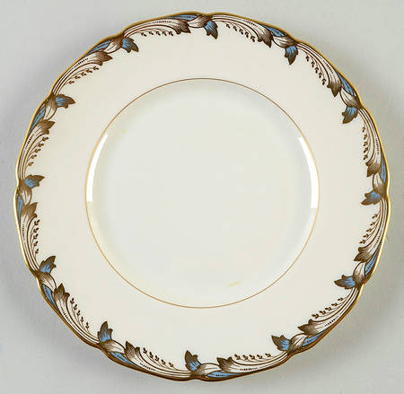 Essex Light Blue (Scalloped) Luncheon Plate