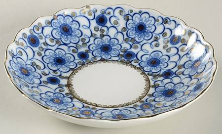 Winding Twig Cake Plate