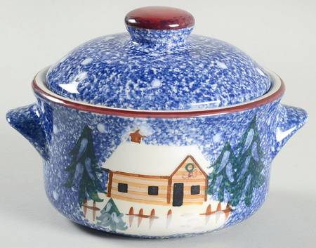 Holiday Mountain Lodge Covered Soup Bowl
