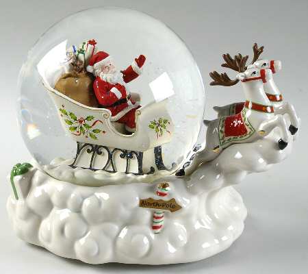 Holiday (Dimension) Musical Snowglobe Centerpiece