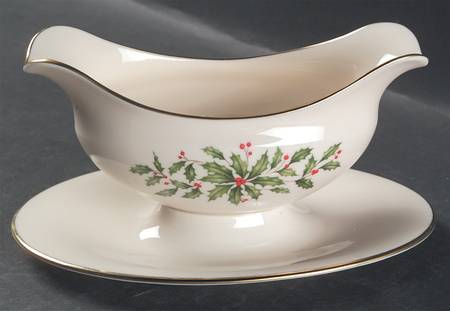 Holiday (Presidential)  Gravy Boat with Attached Underplate