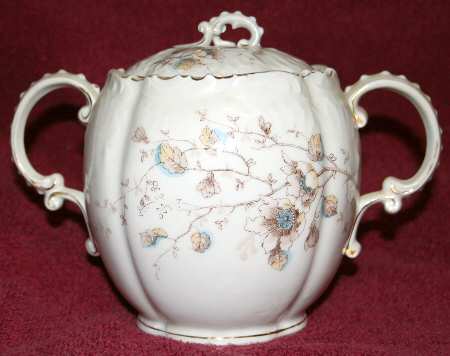 2557 Blue Sugar Bowl & Lid