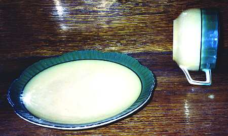 LHM2 Flat Cup & Saucer Set