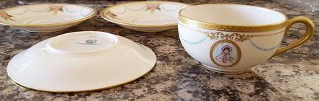 Virginian (Smooth) Flat Cup & Saucer Set