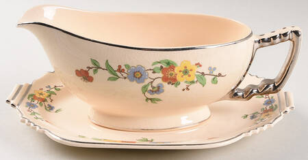 LEP15 Gravy Boat & Underplate