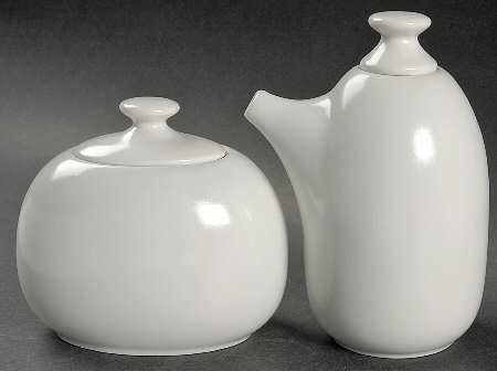 Frost White (Round) Creamer & Sugar with Lids Set