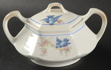 LIA44 Sugar Bowl & Lid