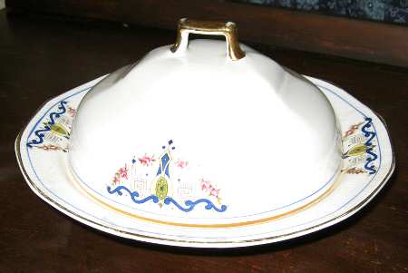 LIA45 Round Covered Butter