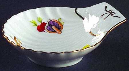 LOL12 Shell Shaped Dish