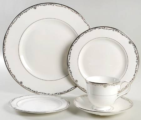 Coronet Platinum 5 Piece Place Setting