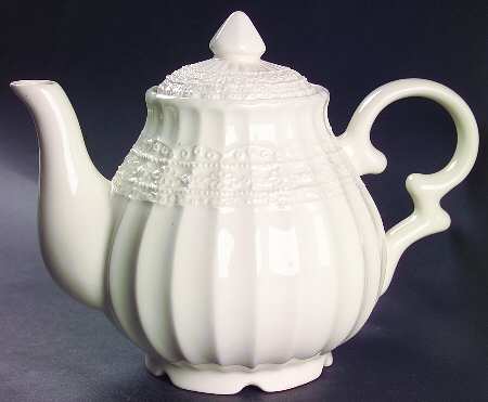 Irish Lace Teapot & Lid