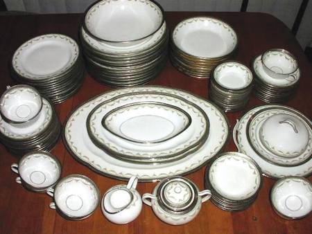 LNT69 16" Oval Serving Platter