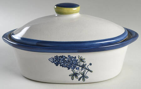 Bluebonnet 2 Quart Oval Covered Casserole