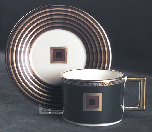 Insignia Flat Cup & Saucer Set