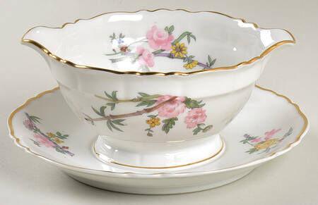 LIM141 Gravy Boat with Attached Underplate