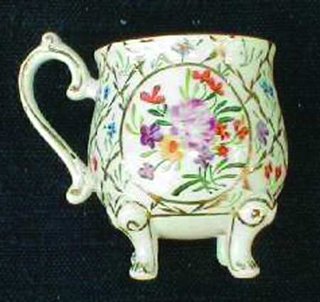 CX944 Footed Cup