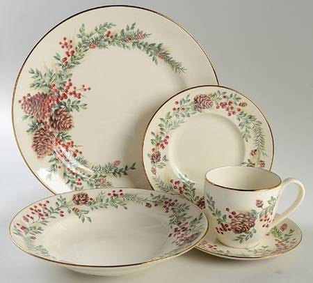 Williamsburg Boxwood & Pine 5 Piece Place Setting