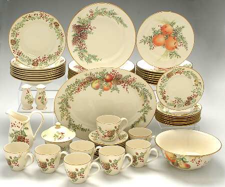 Williamsburg Boxwood & Pine 55 Piece Estate Set