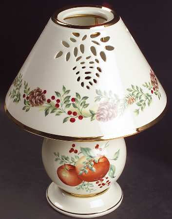 Williamsburg Boxwood & Pine Candle Lamp & Shade