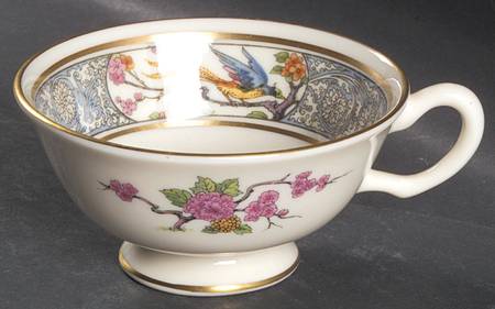 Ming-Birds (Newer, Cream, Gold Backstamp) Flat Cup