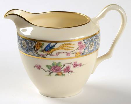 Ming-Birds (Newer, Cream, Gold Backstamp) Creamer