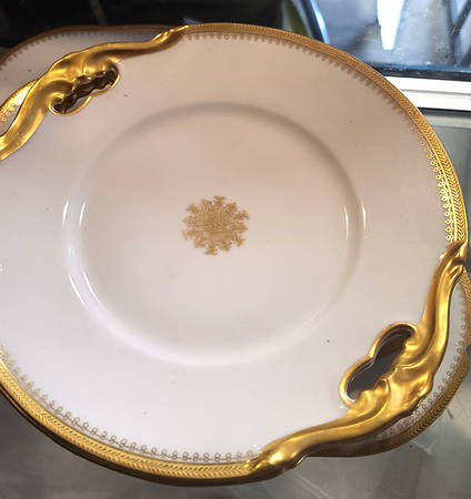 LSS93 Handled Cake Plate