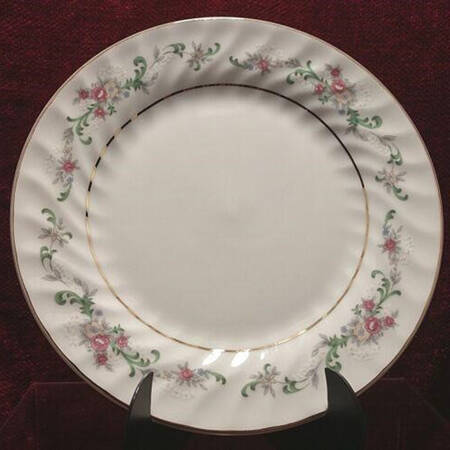 Clarabelle Luncheon Plate