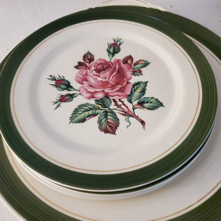 Meadow Rose Salad Plate