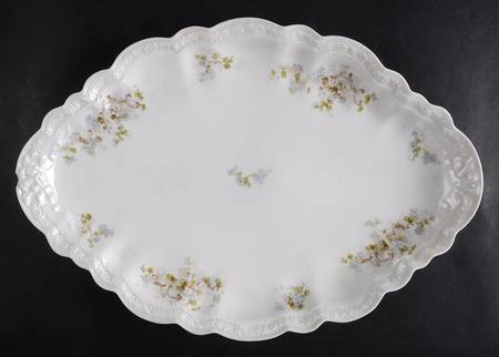 LNT175 15" Oval Serving Platter